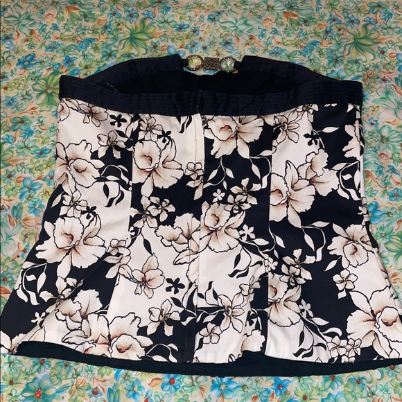 White House Black Market floral Strapless Top (6) - Picture 6 of 7
